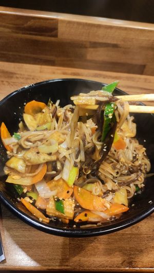 vegetable pad thai at Wok In in Wroclaw