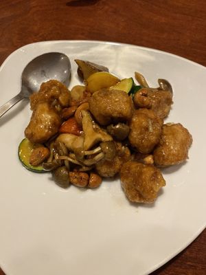 Cashew stir fry with soy ‘meat' #Veganuary at China Dining Hiten in Nara