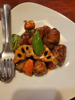 Sweet and sour soy meat balls at China Dining Hiten in Nara