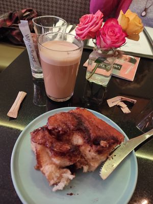 Cinnamon rool at Veginity in Dublin