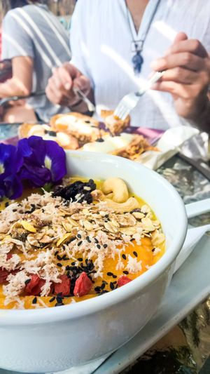Mango smoothie bowl at Kaya Caffe in Koh Lanta