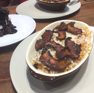 mac and cashew cheese with portobello  at Sparestore - Pop-Up in Kowloon