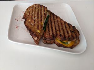 grilled cheese at Comptoir Veggie in Paris