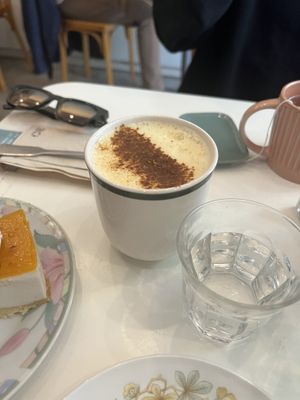 Golden latte  at Comptoir Veggie in Paris