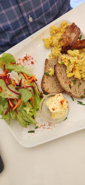  at Comptoir Veggie in Paris