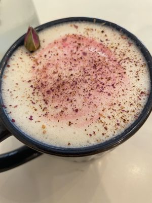 Rose and cardamon latte  at Comptoir Veggie in Paris