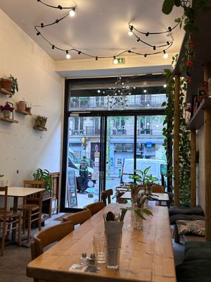  at Comptoir Veggie in Paris