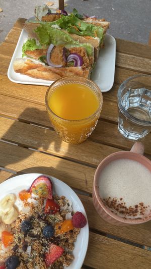   at Comptoir Veggie in Paris