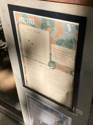 Sweets & drinks menu at Comptoir Veggie in Paris