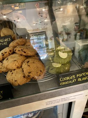 Cookies at Comptoir Veggie in Paris