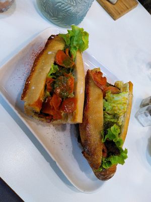 Delicious sandwich with carrots and soy protein at Comptoir Veggie in Paris