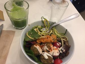 Buddha bowl Sept 17 at Comptoir Veggie in Paris