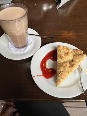 apple pie with cherry sirup & hot chocolate   at Scheunecafe in Dresden