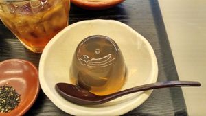 Sweet bean jelly made from seaweed at Vege Deli Kanna - Shokudo in Kyoto