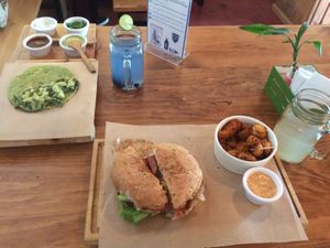 Hamburguesa BBQ / taco de rajas / limonadas  at Tacogreen in Queretaro