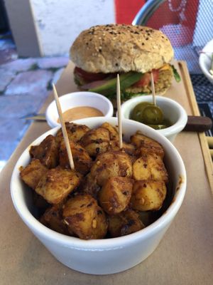 Combo de Burger Hawaiana at Tacogreen in Queretaro
