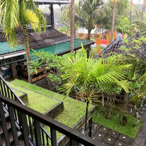 Outside area with gazebos at Warung Mogan in Dalung