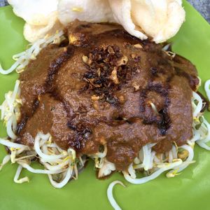 Tipat Tahu  at Warung Mogan in Dalung