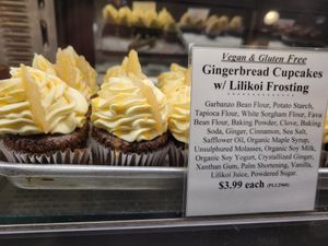 Vegan cupcakes at Maka in Paia