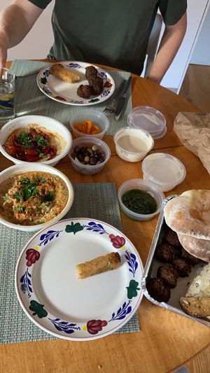 Falafel, paprika and cauliflower hummus at Tantura in Lisbon