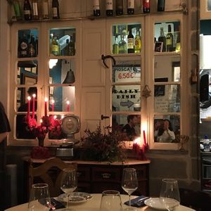 Lovely space with a cozy ambience at Tantura in Lisbon