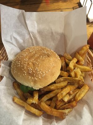 Healthy burger vegan option with beyond meat patty 😍 and really good fries! at Holy Moly in Lille