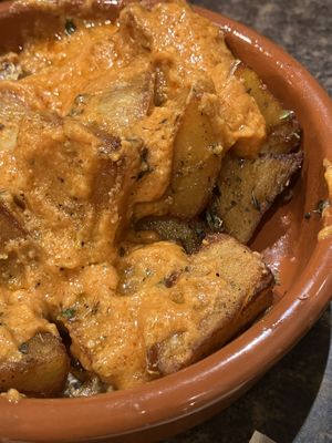 Patatas campesinas veganas  at La Cerveseria Clandestina in Barcelona