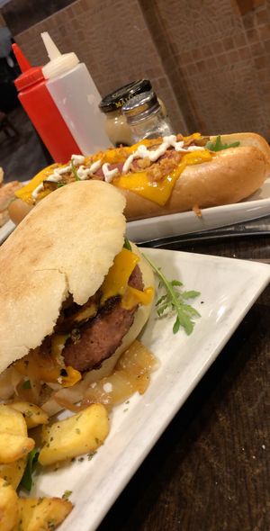 Beyong Burger and vegan Frankfurter at La Cerveseria Clandestina in Barcelona