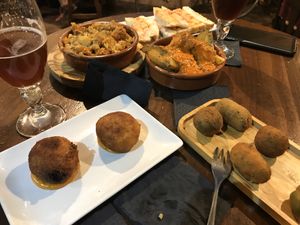 Vegan croquetes, bombs, chorizo and bravas at La Cerveseria Clandestina in Barcelona