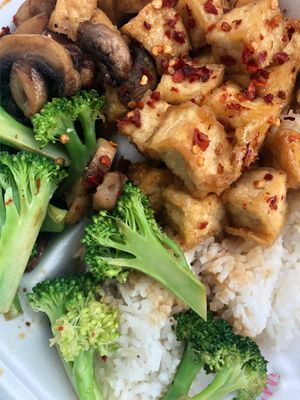 General Tso Tofu with Broccoli & Mushrooms at 7 Asian Kitchen in Clyde
