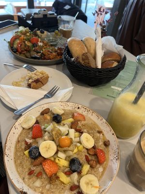 Porridge at Milch&Zucker in Berlin