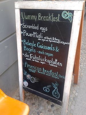 Vegan options at Milch&Zucker in Berlin