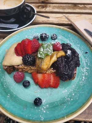 Banana bread at Zenith in Porto