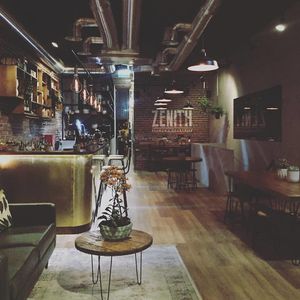 inside at Zenith in Porto