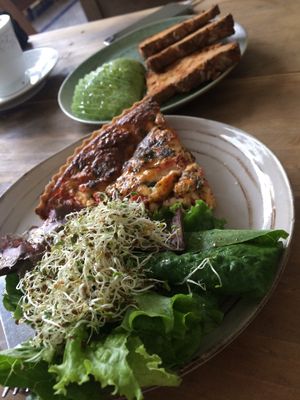 quiche of the day at Twins Cafe GF in Lima