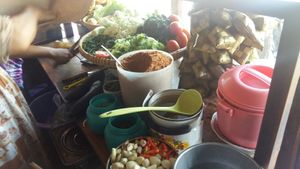 foods at Pak Mul Lotek - Food Stall in Yogyakarta