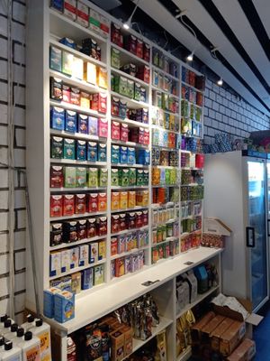 Several kinds of tea at Mimint Bio Market in Arnhem