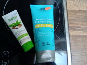 NeoBio hand cream and Urtekram conditioner at Mimint Bio Market in Arnhem