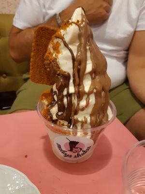 Vegan decadence at Malvy's Shakes in Madrid