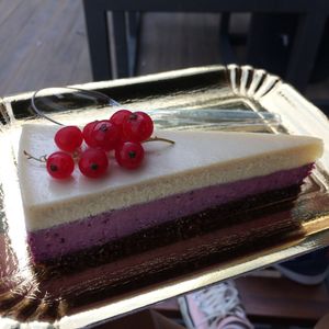 Cake #1 at Love It Raw in Bucharest