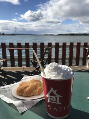 Vegan Hot chocolate and vegan cardamon roll  at Regatta in Helsinki