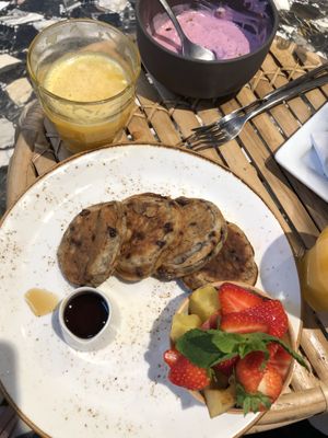 Vegan pancakes at Shake Cafe - Del Corso in Florence