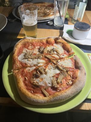 happy veg pizza  at Olivia Natural Bistrot in Siracusa