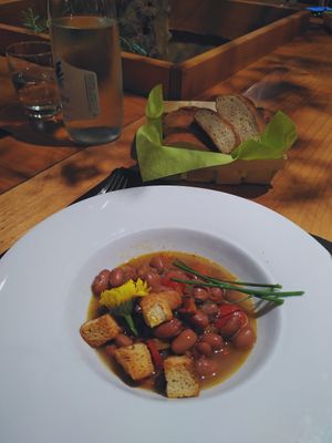 Filling soup of the day as an appetizer at Olivia Natural Bistrot in Siracusa