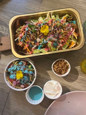 Side salade en kapsalon  at Botanique in Hasselt