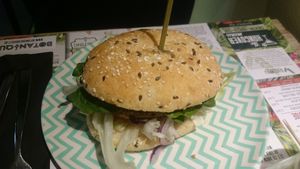 EDAMAMMY at Botanique in Hasselt