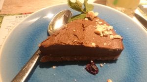 HAPPY ENDING at Botanique in Hasselt