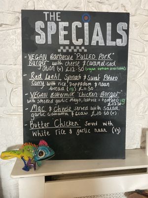 Pulled pork burger was 👌 at Cafe Chameleon in Ystradgynlais