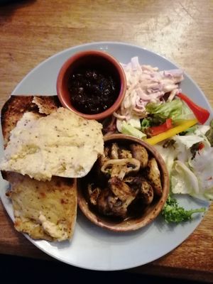 Welsh Rabbit with garlic mushrooms at Cafe Chameleon in Ystradgynlais