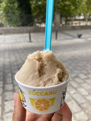 Vegan pear sorbet at Zuccaru in Madrid